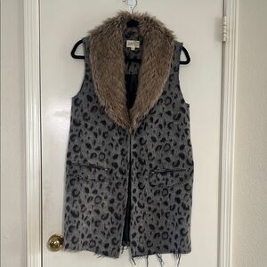 Jolt Women’s Faux Fur Leopard Print Vest. Cabincore